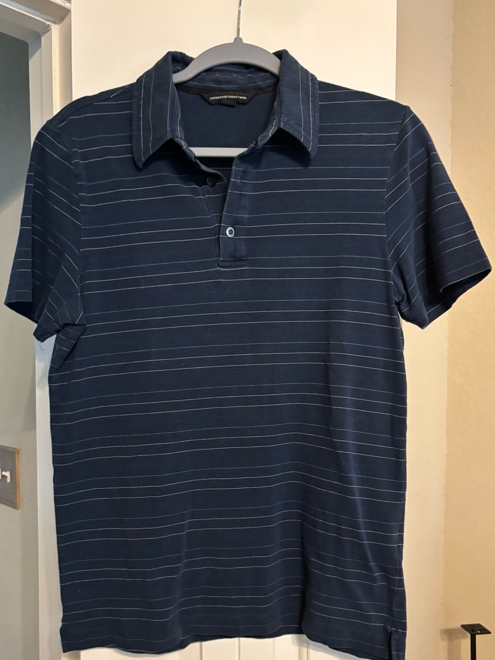 ***MARKED DOWN*** 
Express Signature Polo – Size M